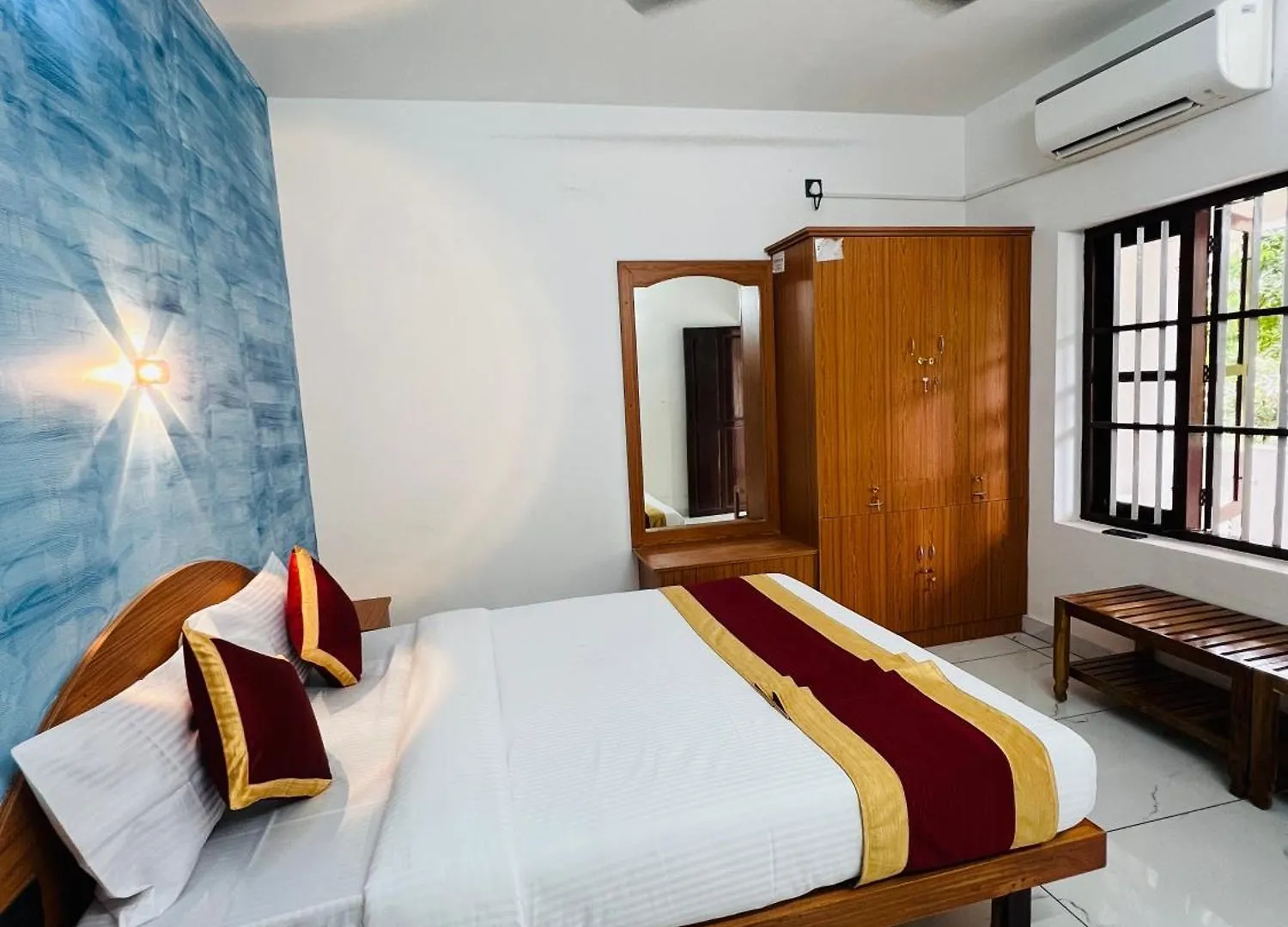 Hotel Aura Retreat Kovalam